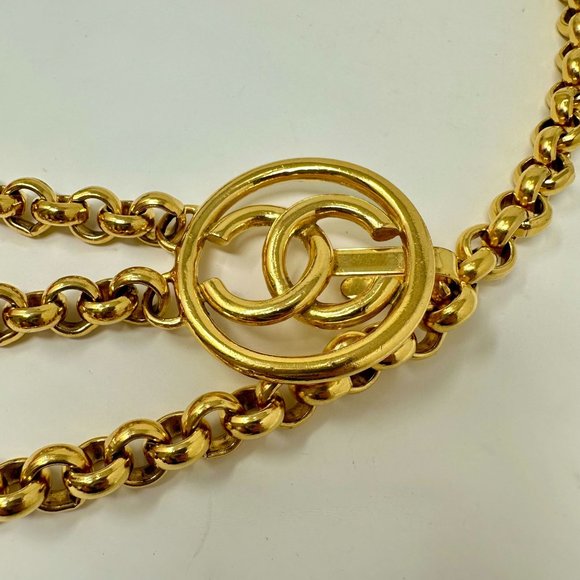 CHANEL 93P Vintage Yellow-Gold Logo CC Baroque Chain Belt - Picture 7 of 11